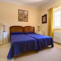 Villa in Spain, Andalucia, 590 sq.m.