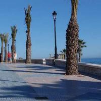 House at the first line of the sea / lake in Spain, Andalucia, 220 sq.m.