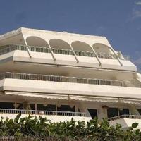 Апартаменты на первой линии моря/озера в Испании, Андалусия, 261 кв.м.