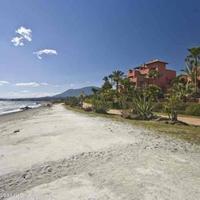 Apartment at the first line of the sea / lake in Spain, Andalucia, 225 sq.m.