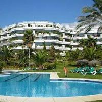 Апартаменты на первой линии моря/озера в Испании, Андалусия, 200 кв.м.