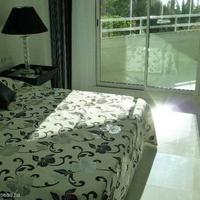 Апартаменты на первой линии моря/озера в Испании, Андалусия, 200 кв.м.