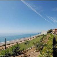 Townhouse at the first line of the sea / lake in Spain, Andalucia, 124 sq.m.