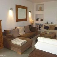 Townhouse at the first line of the sea / lake in Spain, Andalucia, 100 sq.m.