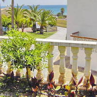 Таунхаус на первой линии моря/озера в Испании, Андалусия, 200 кв.м.