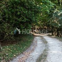 Villa in Italy, 2500 sq.m.