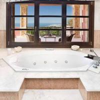 Дом в Испании, Андалусия, 2200 кв.м.