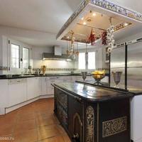 Villa in Spain, Andalucia, 931 sq.m.