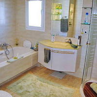 Вилла на первой линии моря/озера в Испании, Андалусия, 182 кв.м.