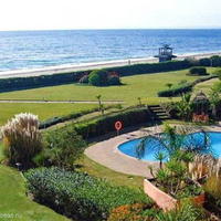 Дом на первой линии моря/озера в Испании, Андалусия, 475 кв.м.