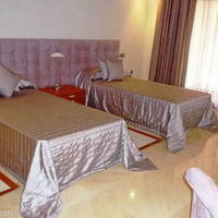 Дом на первой линии моря/озера в Испании, Андалусия, 475 кв.м.