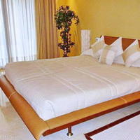 Дом на первой линии моря/озера в Испании, Андалусия, 475 кв.м.