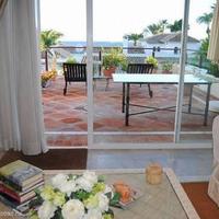 Вилла на первой линии моря/озера в Испании, Андалусия, 376 кв.м.