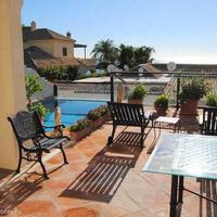 Вилла на первой линии моря/озера в Испании, Андалусия, 376 кв.м.