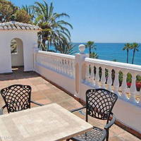 Вилла на первой линии моря/озера в Испании, Андалусия, 550 кв.м.