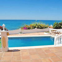 Вилла на первой линии моря/озера в Испании, Андалусия, 550 кв.м.