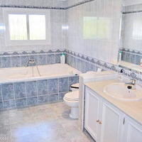 Вилла на первой линии моря/озера в Испании, Андалусия, 550 кв.м.