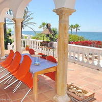 Вилла на первой линии моря/озера в Испании, Андалусия, 550 кв.м.