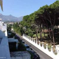 Townhouse at the first line of the sea / lake in Spain, Andalucia, 190 sq.m.