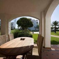 Апартаменты на первой линии моря/озера в Испании, Андалусия, 155 кв.м.