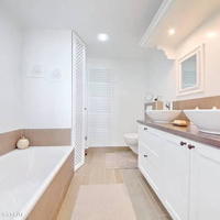 Квартира на первой линии моря/озера в Испании, Андалусия, 94 кв.м.