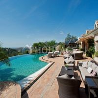 Вилла в Испании, Андалусия, 1042 кв.м.