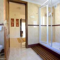 Вилла на второй линии моря/озера в Испании, Андалусия, 241 кв.м.