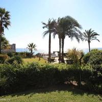 Квартира на первой линии моря/озера в Испании, Андалусия, 139 кв.м.