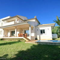 Villa in Spain, Andalucia, 289 sq.m.