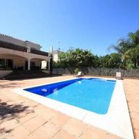 Villa in Spain, Andalucia, 331 sq.m.