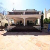 Villa in Spain, Andalucia, 331 sq.m.