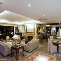 Flat at the first line of the sea / lake in Spain, Andalucia, 580 sq.m.