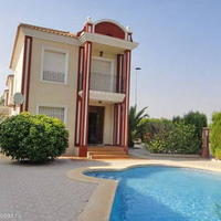 Villa in Spain, Comunitat Valenciana, Alicante, 100 sq.m.
