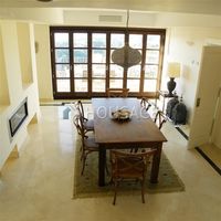 Flat in Spain, Andalucia, 220 sq.m.