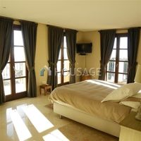 Flat in Spain, Andalucia, 220 sq.m.