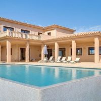 Вилла в Испании, Кастилия и Леон, Монсон-де-Кампос, 610 кв.м.