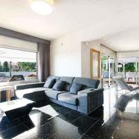 Villa in Spain, Catalunya, Begur, 380 sq.m.