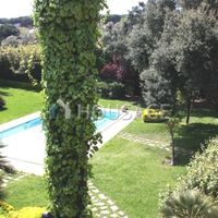Villa in Spain, Catalunya, Canet de Mar, 465 sq.m.