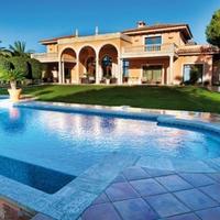 Villa in Spain, Balearic Islands, Palma, 2000 sq.m.