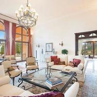 Villa in Spain, Balearic Islands, Palma, 2000 sq.m.