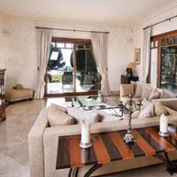 Villa in Spain, Balearic Islands, Palma, 2000 sq.m.