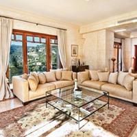 Villa in Spain, Balearic Islands, Palma, 2000 sq.m.