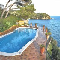 Вилла в Испании, Каталония, Льорет-де-Мар