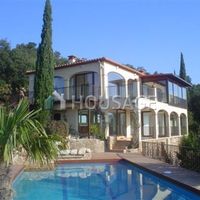 Вилла в Испании, Каталония, Жирона, 377 кв.м.