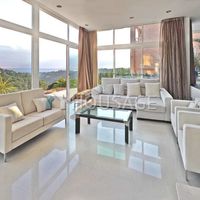 Villa in Spain, Catalunya, Lloret de Mar, 350 sq.m.