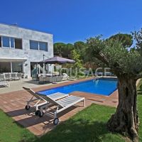 Вилла в Испании, Каталония, Льорет-де-Мар, 350 кв.м.
