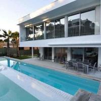Villa in Spain, Catalunya, Girona, 413 sq.m.