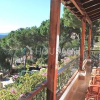 Villa in Spain, Catalunya, Lloret de Mar, 240 sq.m.
