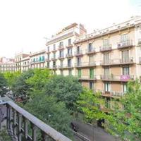 Апартаменты в центре города в Испании, Каталония, 150 кв.м.