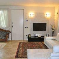 Вилла в Италии, Пьенца, 280 кв.м.